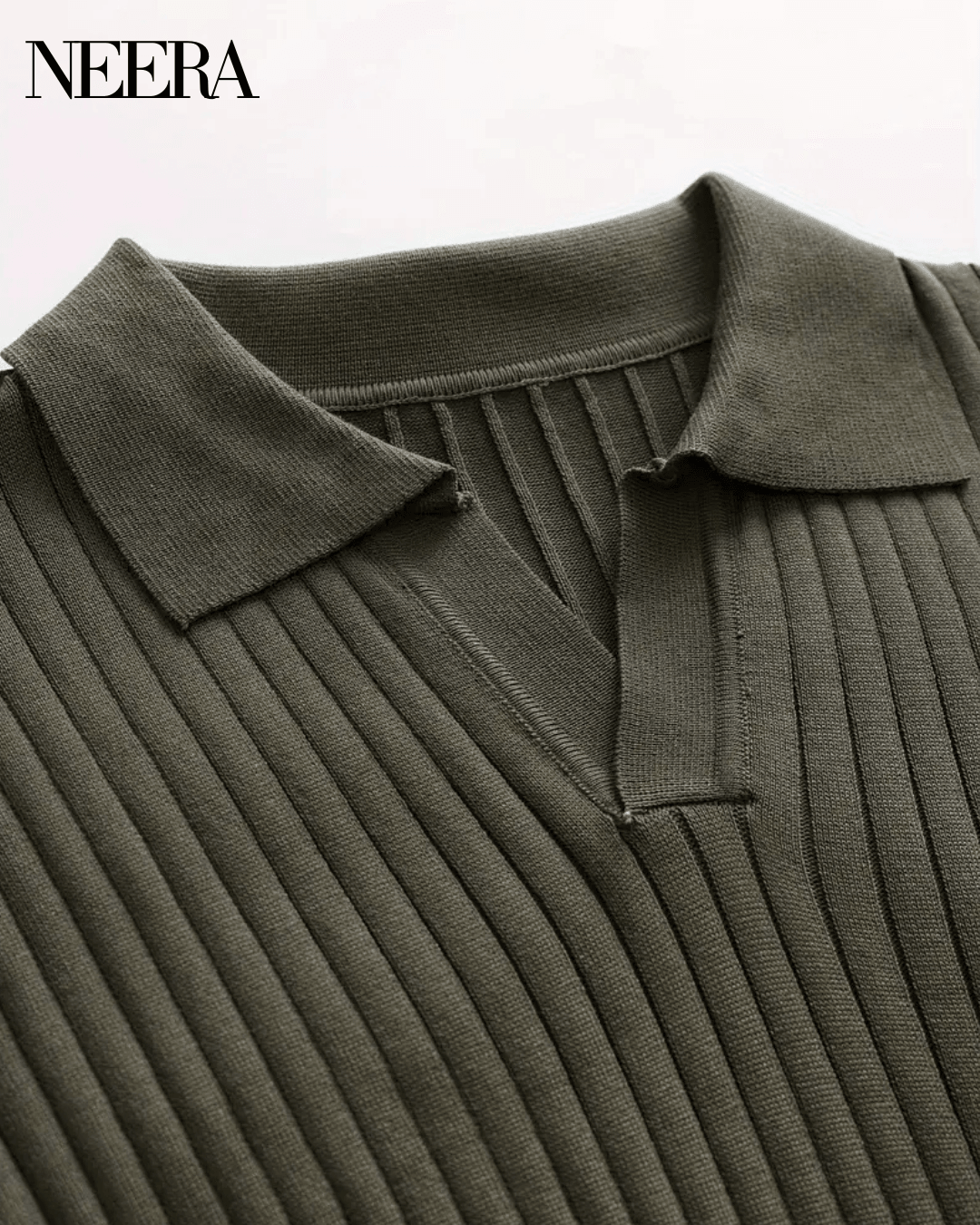 Adherent ribbed sweater