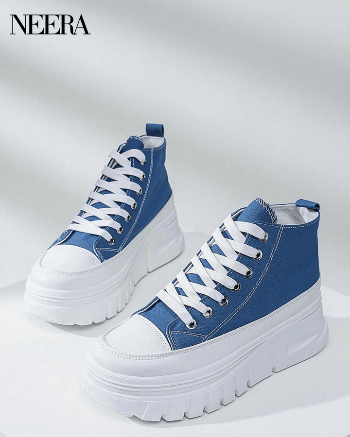 Canvas shoes with high sole