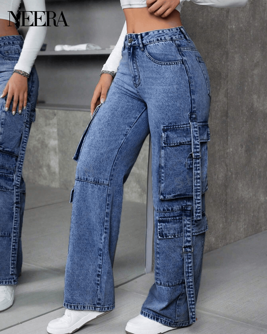 High waist cargo jeans with pockets