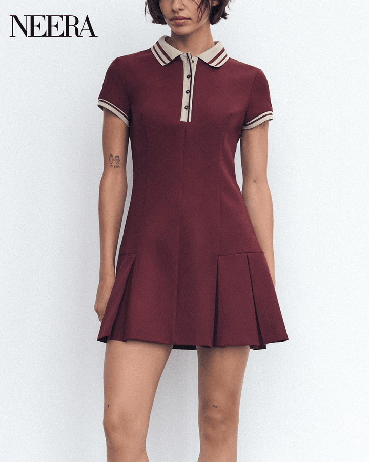 Short Sleeve Dress with White Collar